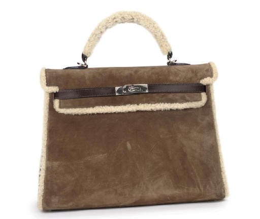 HERMÈS, A PLUCHE KELLY