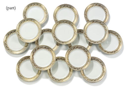 A PORTUGUESE (VISTA ALEGRE) PORCELAIN PART DINNER-SERVICE