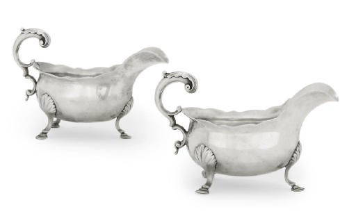 A PAIR OF GEORGE III SILVER SAUCEBOATS