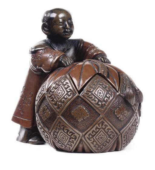 A JAPANESE PATINATED BRONZE BOX AND COVER