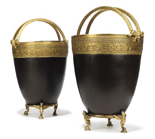 A PAIR OF ITALIAN ORMOLU AND BRONZE JARDINIÈRES