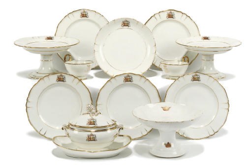 A PARIS PORCELAIN ARMORIAL DESSERT SERVICE