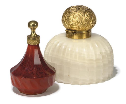 A VICTORIAN GILT-BRASS MOUNTED ALABASTER SCENT BOTTLE