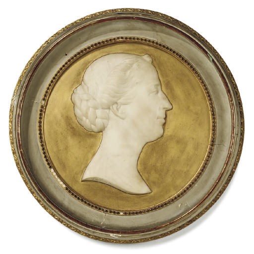 AN ITALIAN WHITE MARBLE BAS RELIEF ROUNDEL OF A LADY
