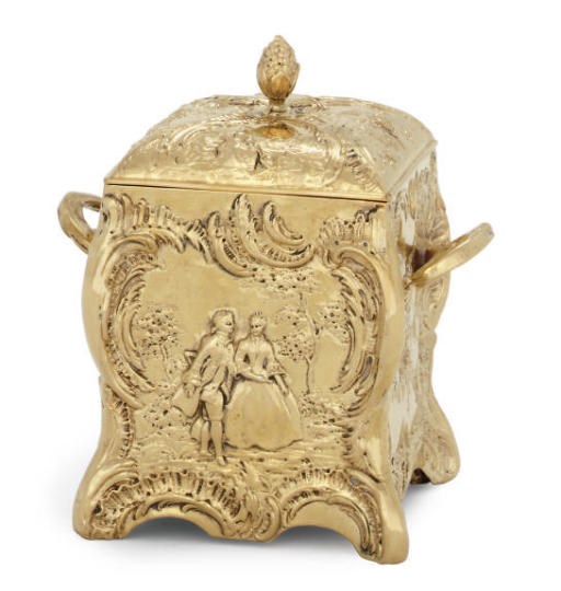 A CONTINENTAL SILVER-GILT BOX