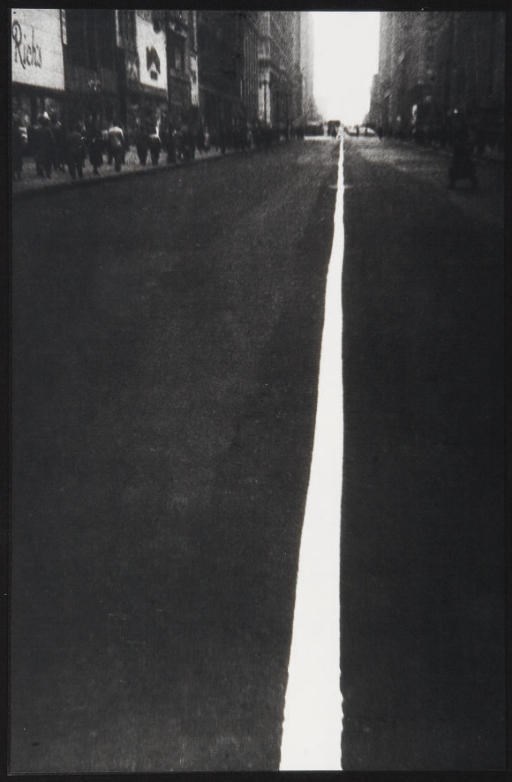 FRANK, Robert (né en 1924). The Lines of My Hand. Tokyo: Kazuhiko Motomura pour Yugensha, 1972.