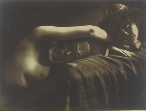 YVA (1900-1942)