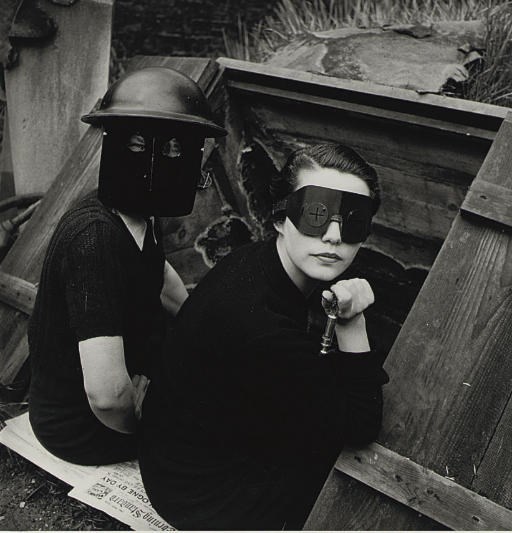 LEE MILLER (1907-1977)