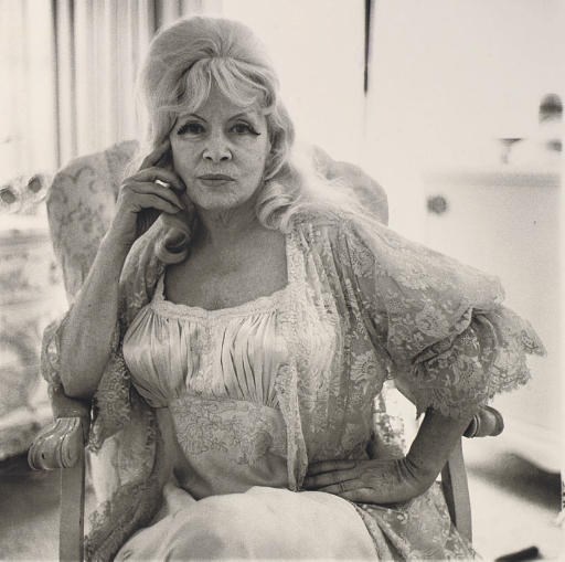 DIANE ARBUS (1923-1971)