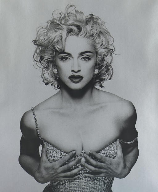 PATRICK DEMARCHELIER (b.1943)