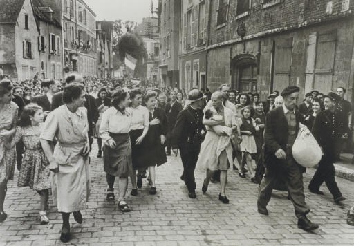 ROBERT CAPA (1913-1954)