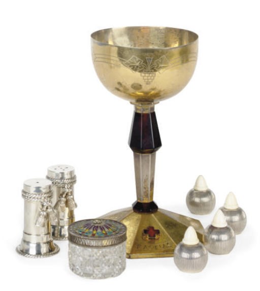 A SET OF FOUR FRENCH ART DECO STYLE SILVER AND IVORY SALTS, A PAIR OF ELIZABETH II SILVER SALT AND PEPPER SHAKERS, A CONTINENTAL PLIQUE DE JOUR COVER AND CUT GLASS BOX, AND A GILT METAL AND RUBY GLASS CHALICE,**
