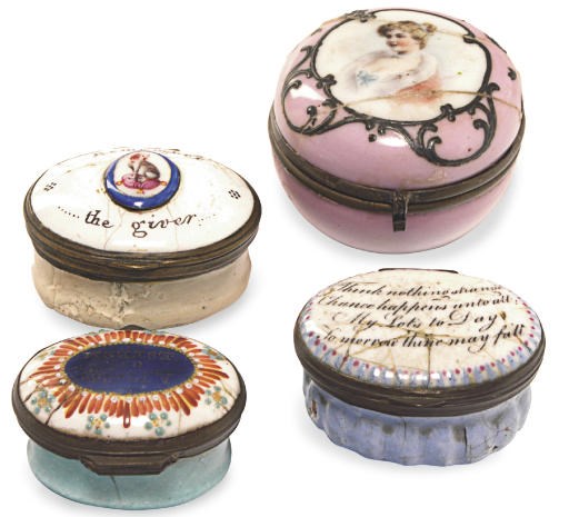 A GROUP OF THREE ENGLISH BATTERSEA ENAMEL BOXES WITH HINGED COVERS,