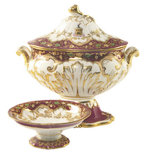 AN ASSEMBLED ENGLISH PORCELAIN ARMORIAL PART DINNER SET,