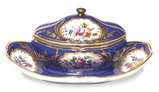 A FRENCH PORCELAIN LATER DECORATED SUGAR BOWL AND COVER ON FIXED STAND,