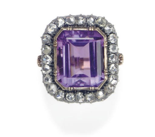 AN ANTIQUE AMETHYST, DIAMOND AND GOLD RING