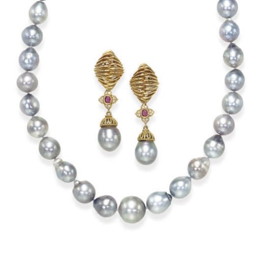 A SET OF GRAY CULTURED PEARL, DIAMOND, RUBY AND GOLD JEWELRY