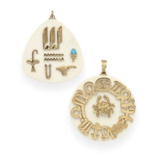 **A GROUP OF IVORY, TURQUOISE AND 18K GOLD JEWELRY