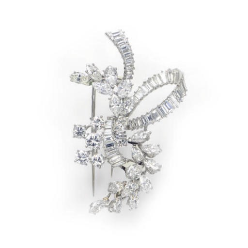 A DIAMOND AND PLATINUM BROOCH, BY GUBELIN
