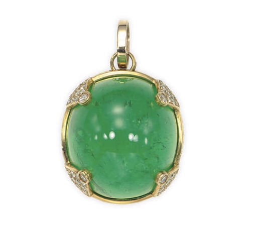 AN EMERALD, DIAMOND AND GOLD PENDANT