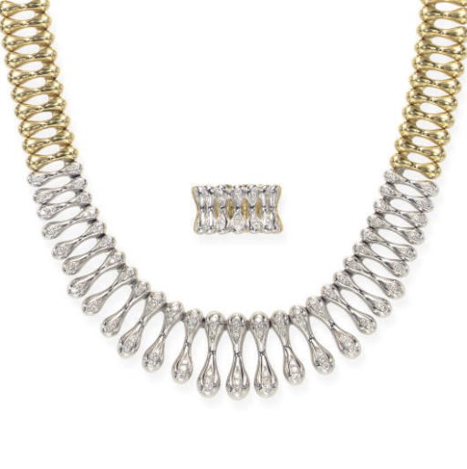 A SET OF DIAMOND AND 18K GOLD JEWELRY