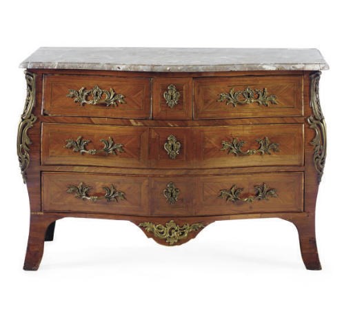 A REGENCE GILT-BRONZE MOUNTED KINGWOOD SERPENTINE BOMBE MARBLE TOP COMMODE,