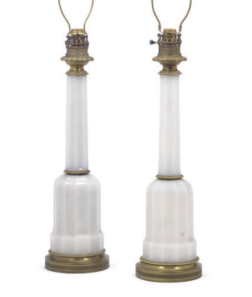 A PAIR OF GILT-METAL MOUNTED OPALINE GLASS TABLE LAMPS,