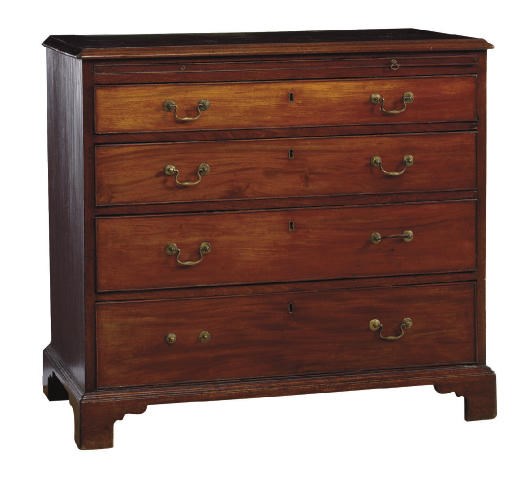 A GEORGE III MAHOGANY DRESSING CHEST,