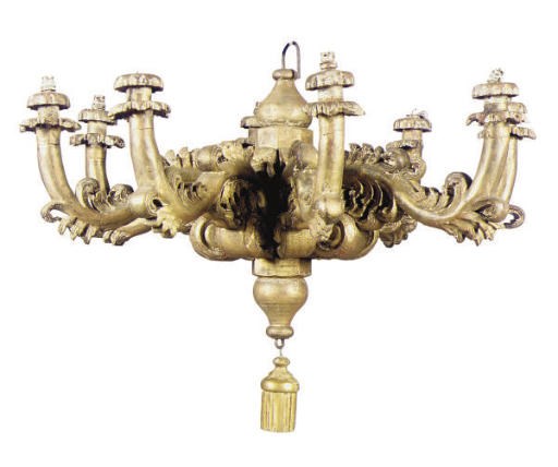 A CARVED GILTWOOD EIGHT-LIGHT CHANDELIER,