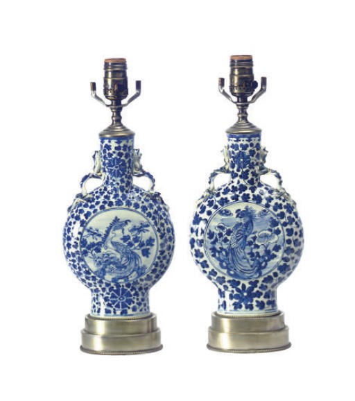 A PAIR OF CHINESE BLUE AND WHITE PORCELAIN BOTTLE VASES MOUNTED AS LAMPS,