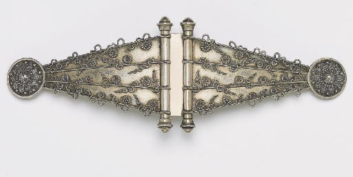 TIFFANY & CO.; BUCKLE