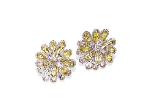 A PAIR OF MORGANITE AND TOPAZ EAR CLIPS