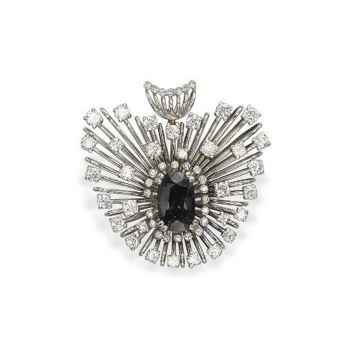 AN ALEXANDRITE AND DIAMOND BROOCH