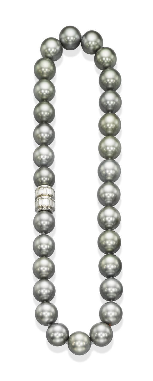 A FINE CULTURED PEARL AND DIAMOND NECKLACE