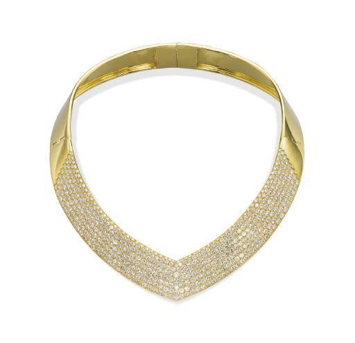 A DIAMOND AND GOLD CHOKER