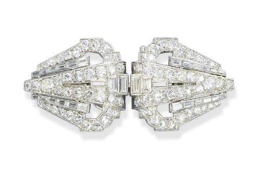 AN ART DECO DIAMOND JABOT PIN DOUBLE-CLIP