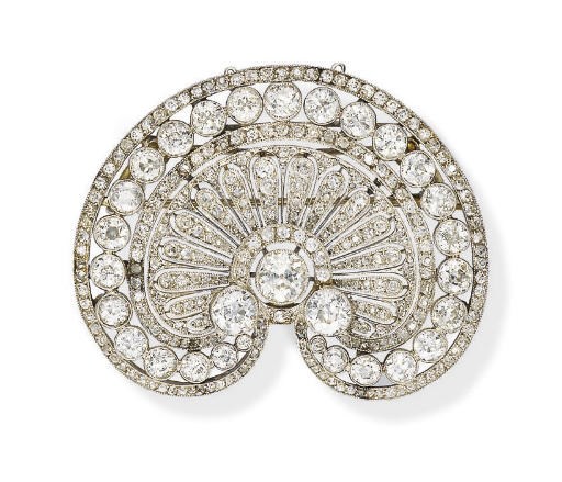 A BELLE EPOQUE DIAMOND PENDANT/BROOCH
