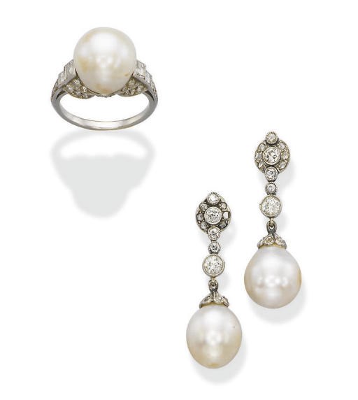 A GROUP OF ART DECO CULTURED PEARL AND DIAMOND JEWELLERY