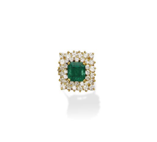 AN EMERALD AND DIAMOND RING