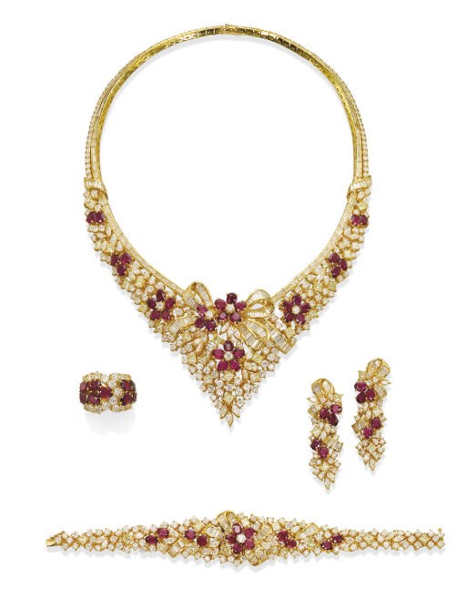 A SUITE OF RUBY, DIAMOND AND COLOURED DIAMOND JEWELLERY