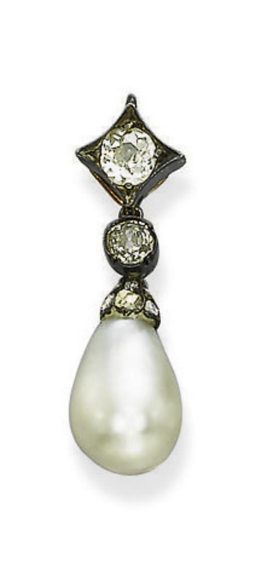 AN ANTIQUE NATURAL PEARL AND DIAMOND PENDANT