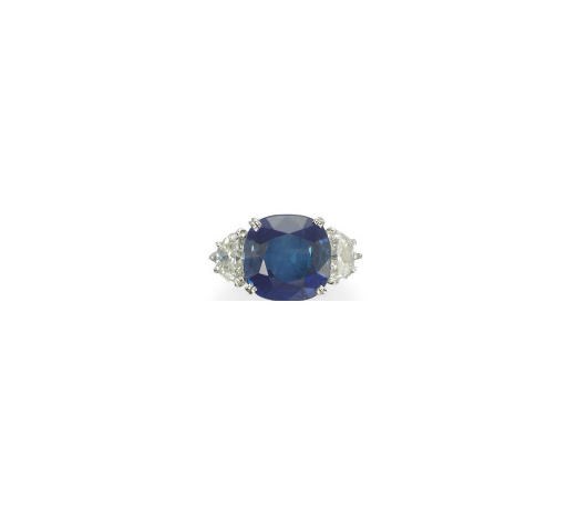 A SAPPHIRE RING