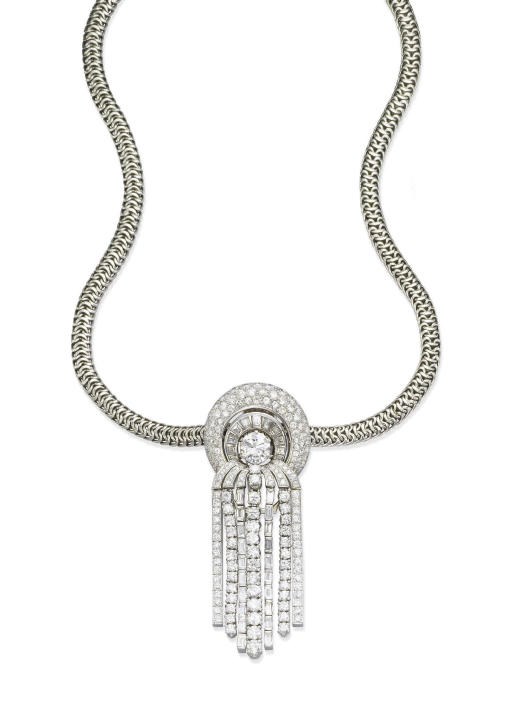 A DIAMOND PENDANT/BROOCH, BY KOCH