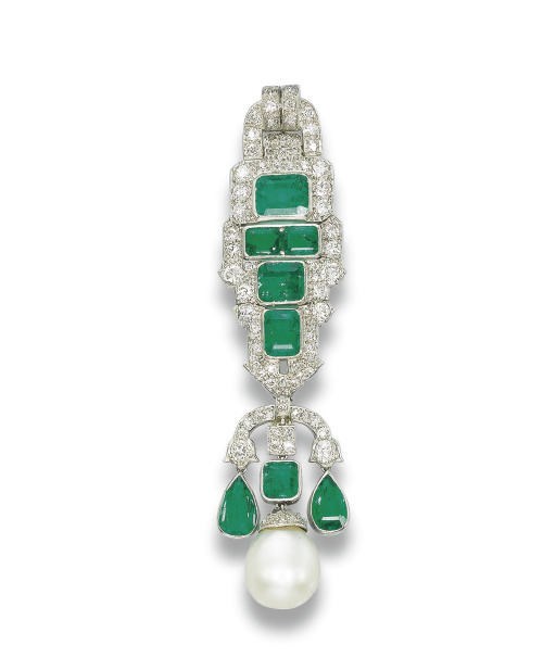 AN ART DECO EMERALD, NATURAL PEARL AND DIAMOND BROOCH, BY BULGARI