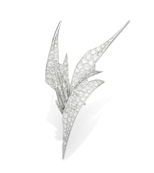 A DIAMOND BROOCH, BY STERLÉ