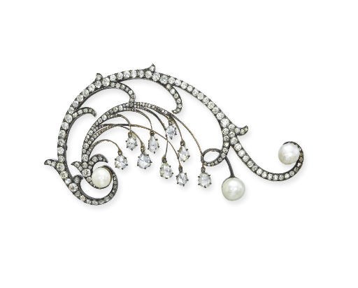 AN ANTIQUE RUSSIAN PEARL AND DIAMOND BROOCH