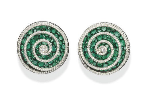 A PAIR OF SUPERB EMERALD AND DIAMOND SPIRAL EAR CLIPS, BY JAR