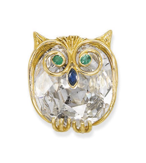 A DIAMOND, EMERALD AND SAPPHIRE OWL BROOCH