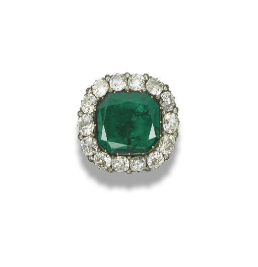 AN IMPORTANT ANTIQUE EMERALD AND DIAMOND BROOCH