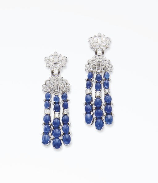 PAIRE DE PENDANTS D'OREILLES SAPHIRS ET DIAMANTS